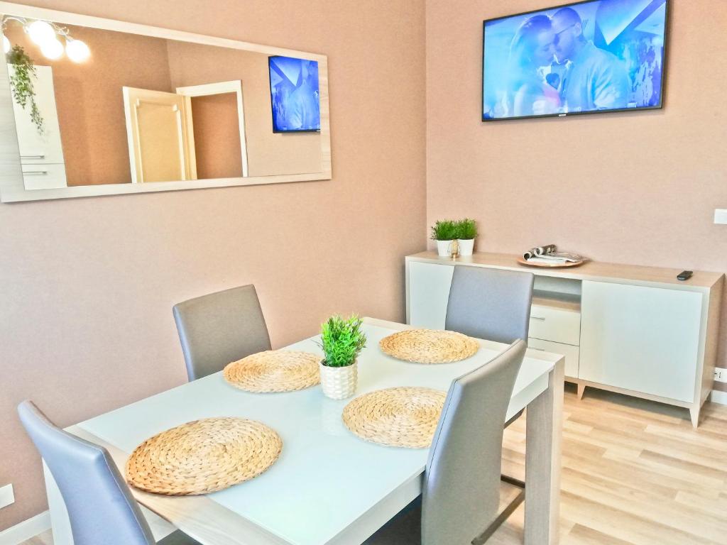 MODERN & BRIGHT TUSCANY VILLA room 1